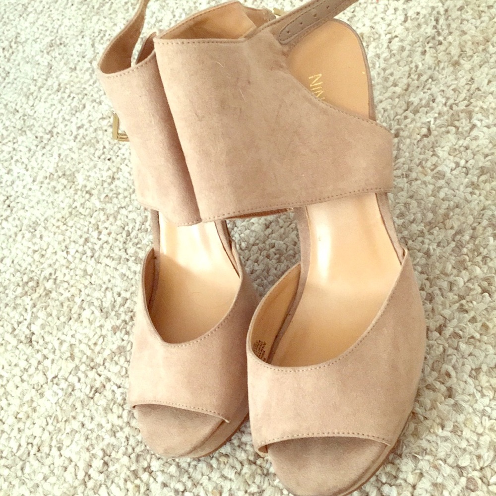 Tan Heels
